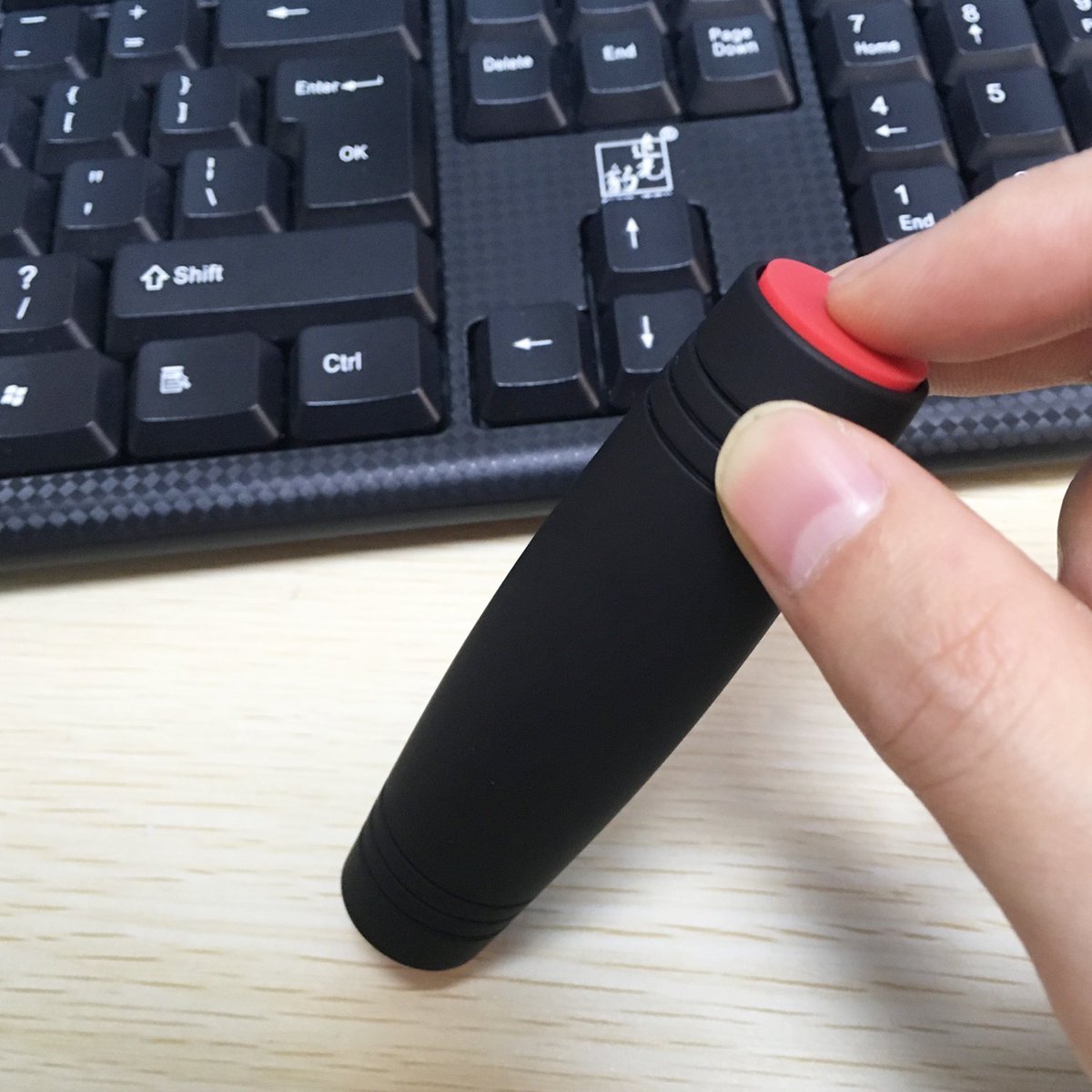 Yipa_toy's tweet photo. @Yipa_toy Fidget Tabletop Amazing Desk Rolling Stick Toy Anxiety Release for Party Bar Flip Toy😀
#amazongiveaway🧐https://t.co/TMNjzG5hGw https://t.co/PSI99ndIvJ