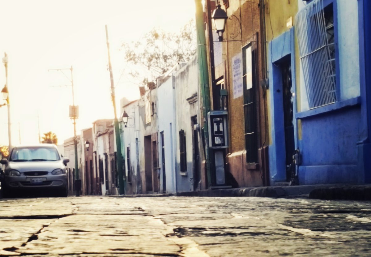 promoprintxa's tweet photo. Amanecer #queretaro #beutyplace #photography #photographer #vintage #travelphotography #travel #mexico #cool #piedra #colors #antiguedades https://t.co/nA2ZvaJJ1U