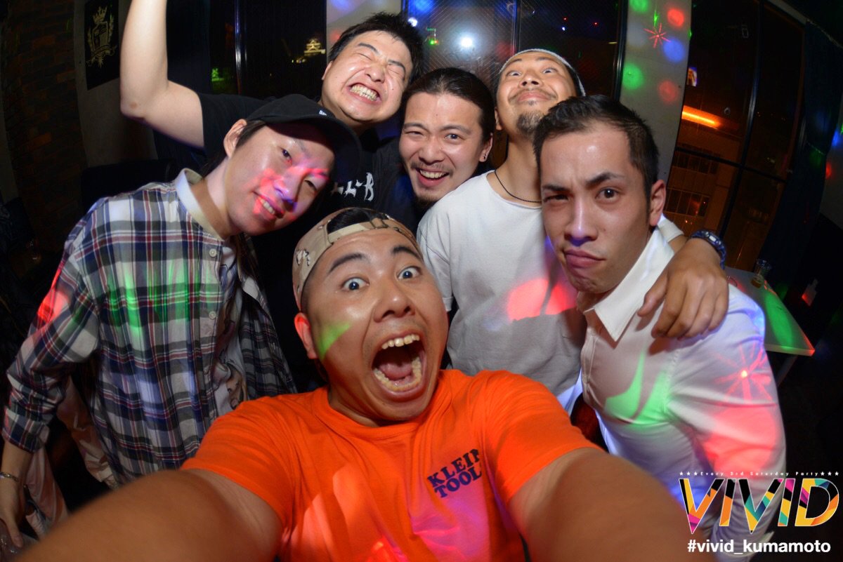 VIVID_KUMAMOTO's tweet photo. いよいよ明後日🤗
#VIVID_Kumamoto 5周年パーティー🎉🎉
スペシャルゲスト
#DJDARUMA ( #PKCZ #FULL_BK )
@urakawa0729 スナップ有り✌️📸
お洒落してみんなでパーティーだ😆🙌 https://t.co/QA0vrUKX9S