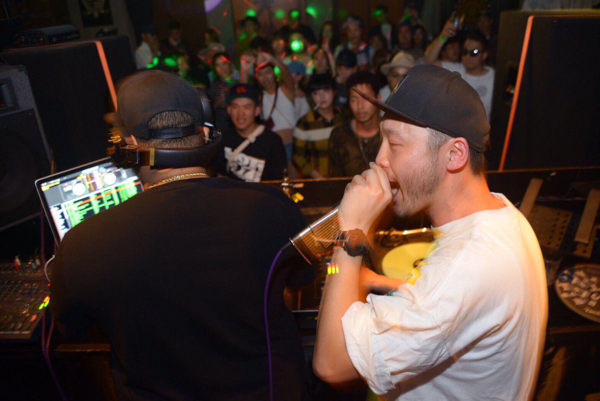 VIVID_KUMAMOTO's tweet photo. いよいよ明後日🤗
#VIVID_Kumamoto 5周年パーティー🎉🎉
スペシャルゲスト
#DJDARUMA ( #PKCZ #FULL_BK )
@urakawa0729 スナップ有り✌️📸
お洒落してみんなでパーティーだ😆🙌 https://t.co/QA0vrUKX9S