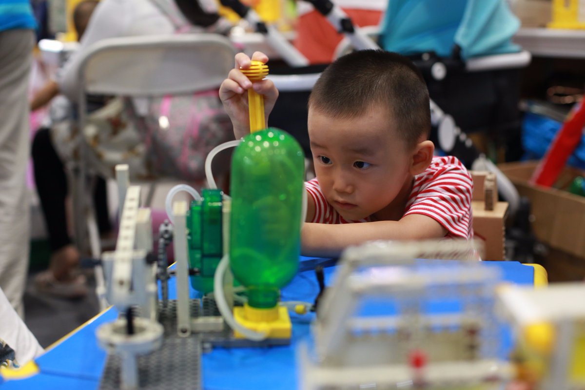 ChinaKidsfair's tweet photo. Welcome to Beijing Kids Fun Expo, the same organizer of China Kids Expo. We also follow domestic market closely. #toyfair #fair #b2b #ctjpa https://t.co/zFM3yavjwQ