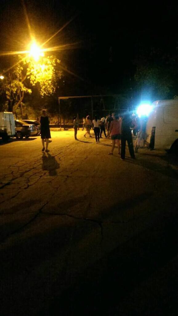 JulioVielma7's tweet photo. ⏩#14Jun #AHORA Tensa situación en Nueva Casarapa: La GNB lanza bombas a los edificios https://t.co/h6G7bBKTw7