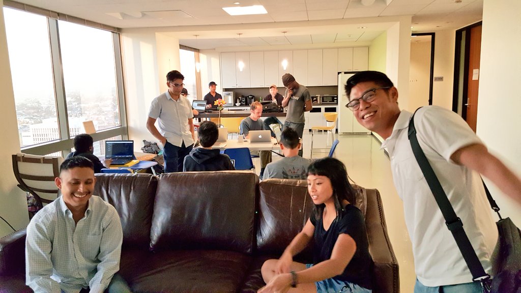LearnToCodeLA's tweet photo. Our web dev meetup is super casual but equally productive tonight! #JavaScript and #HTML and #CSS, oh my! (And #Node, #Django, #React.. lol) https://t.co/02ZpdlsKX5