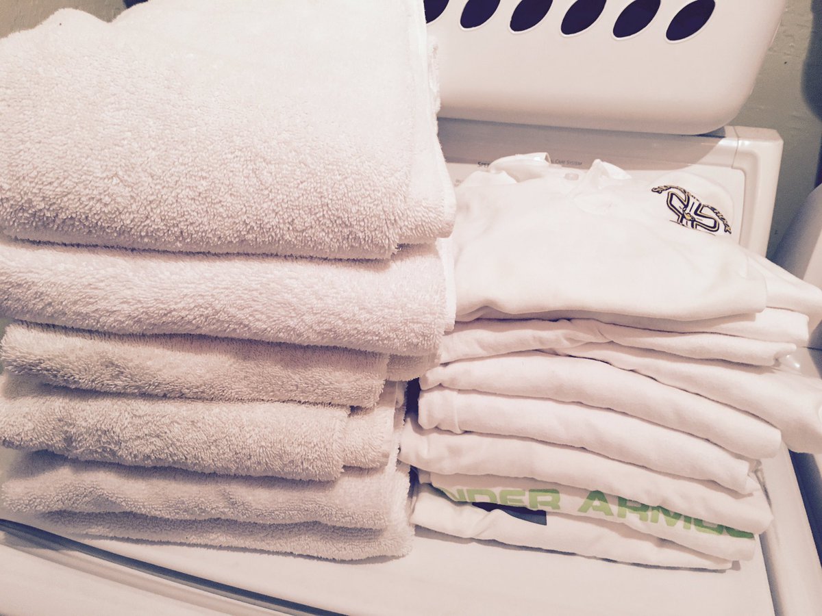 amaallison's tweet photo. Everyone loves a free upgrade - whiter whites and sanitized bliss courtesy of #Cloromax  #thriveatclorox https://t.co/wCwqlXvXW4