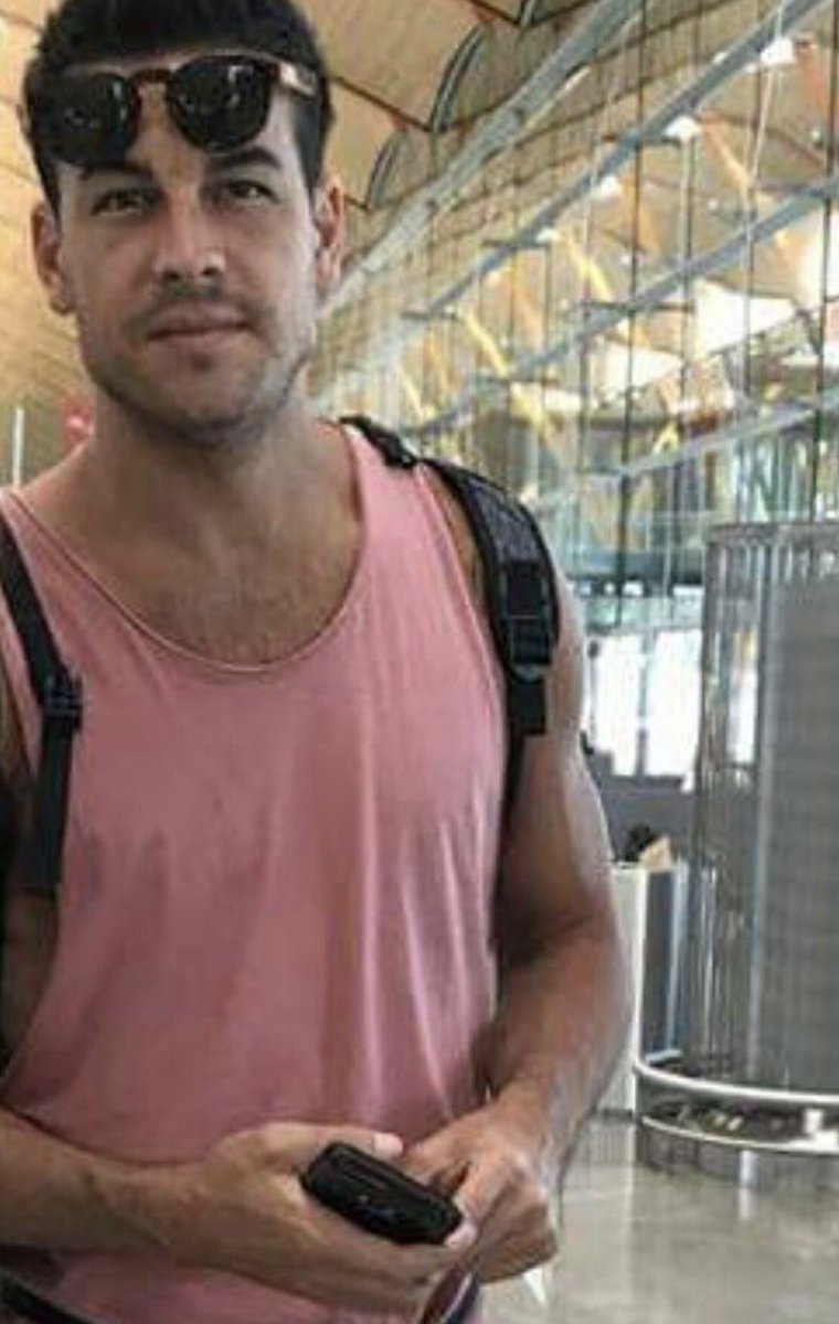 ESENCIADEMARIO's tweet photo. @mario_casas_ desde la Riviera Maya disfrutando con sus hermanos @oscar_casas_ @sheila_casas_ @christian_casas ☀️🏝🤘🏼 https://t.co/ZV20aXcExS