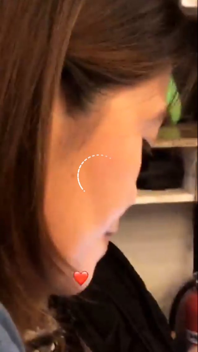 LuckyAndree's tweet photo. [IG STORY UPDATE] Eating isaaaw! 😋 @BonifacioAc https://t.co/RdIi4tQkRR