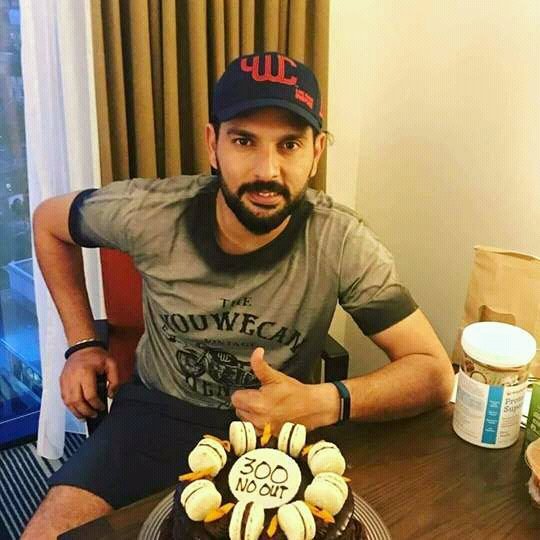 ShuvamPop's tweet photo. 300NoOut #GoChampGo @YUVSTRONG12 destroy that poor team . #BleedBlue https://t.co/1vaPPmvVXH