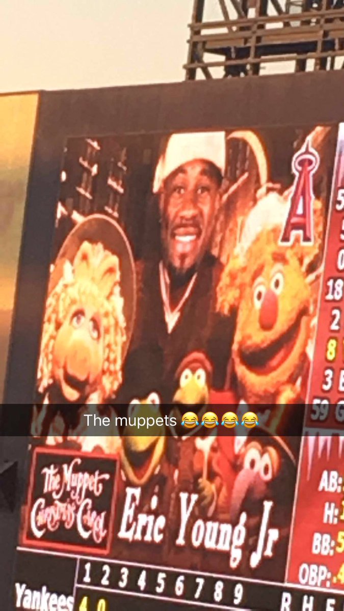 queen_bri35's tweet photo. EY JR. Is literally killing it! @Angels #ericyoungjr #christmasinjune https://t.co/4XqQLV7Rm3
