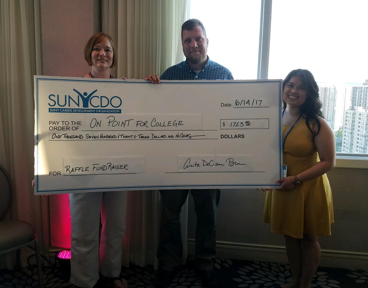 _JennyRoxas's tweet image. #SUNYCDO raffle raised $1,723 for @OnPointFC tonight! Thanks to all who helped to make this happen.  #careerdevelopment #access #highered