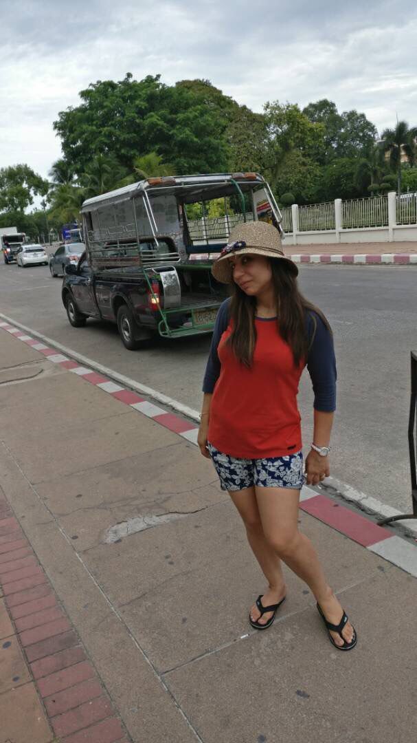 SpectacularInf0's tweet photo. Greeting from #Bangkok!!! Awesome city with horrifying traffic!!! It took me 1 hr 3 mins to cover 1.7 kms
#indramarket #shopaholic
#Thailand https://t.co/PfY52C5kpf