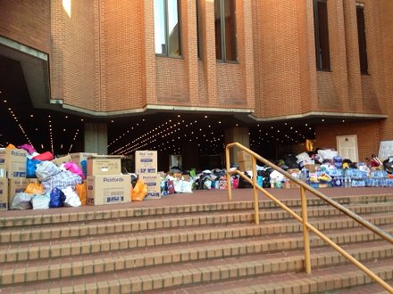 We’ve been inundated with generous donations at Kensington Town Hall and our priority is to distribute what we have (1/2)