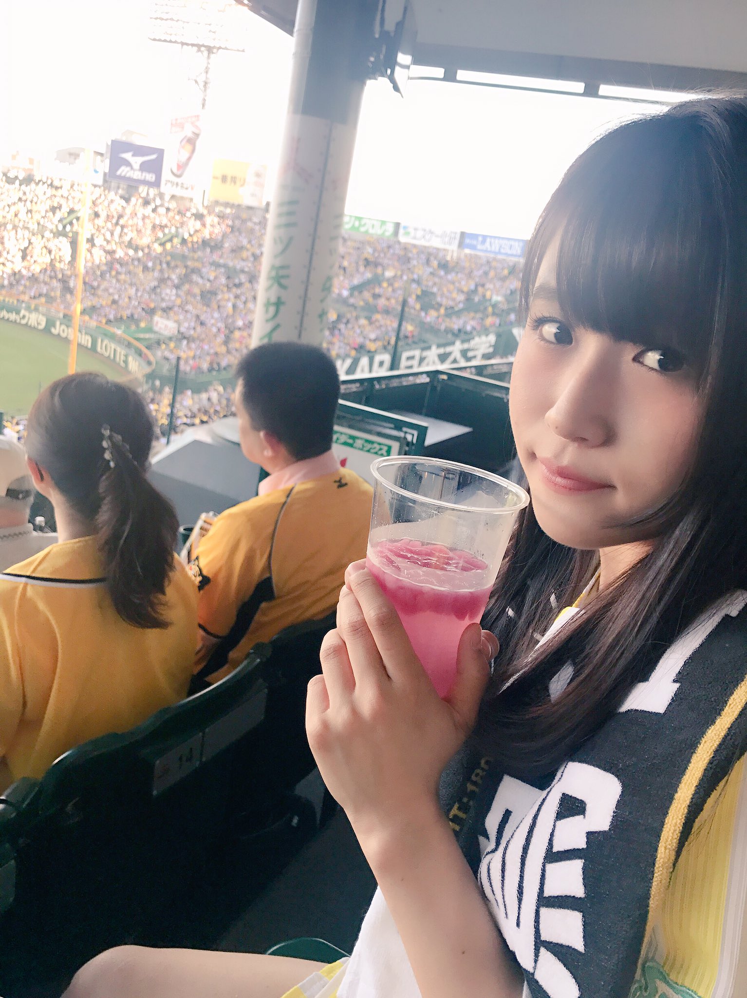 河野万里奈 Kawano Marina 彼女と野球観戦なう 彼女とデートなう につかっていいよ 鳥谷敬のプレースタイルを人生のお手本にしつつも12球団箱推しの彼女だから凄く穏やかで楽しい野球観戦まちがいなしだよ 河野監督の野球愛 T Co