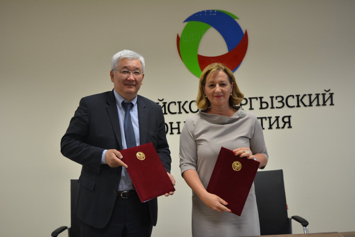 kulmatov's tweet photo. Теперь мы сотрудничаем и с Венгерским эксимбанком. Венгрия сильна в с/х секторе, а нам в КР его нужно развивать. https://t.co/MrKhc2o9ht