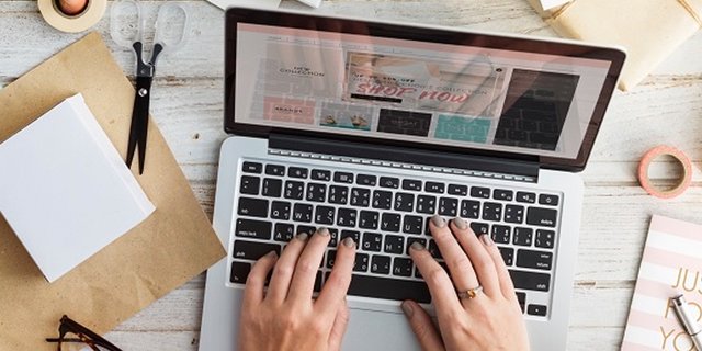 joe_pulickal's tweet photo. .@brianmoran shares how @Thegigglingpig uses @PitneyBowes SendPro to grow their #biz. #MakeShippingSimple https://t.co/pbMMYJtPQ1 #PBemp https://t.co/AVF7O9vq0j
