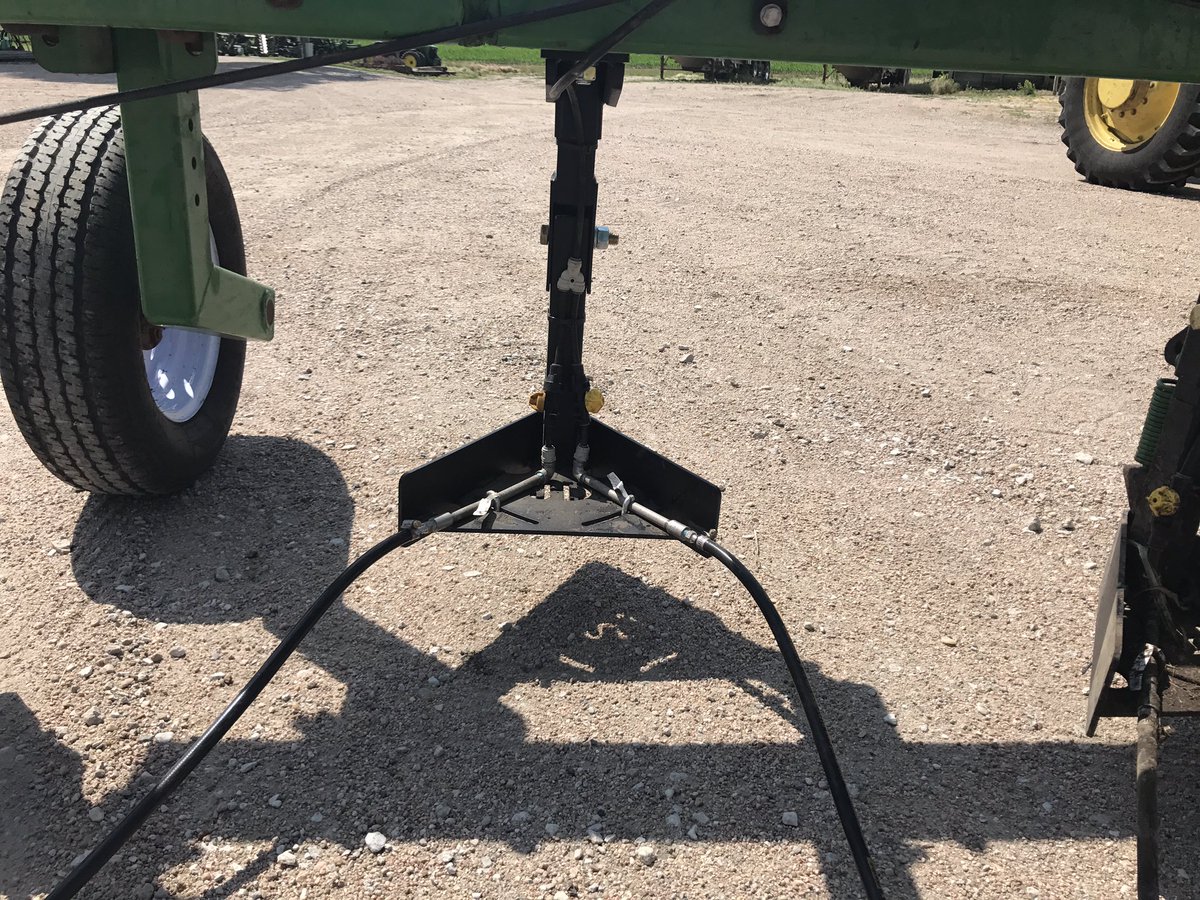 This grower made his own Y-Drops. Plans on applying variable rate Nitrogen prescriptions this week @EncircaServices @PioneerNebr