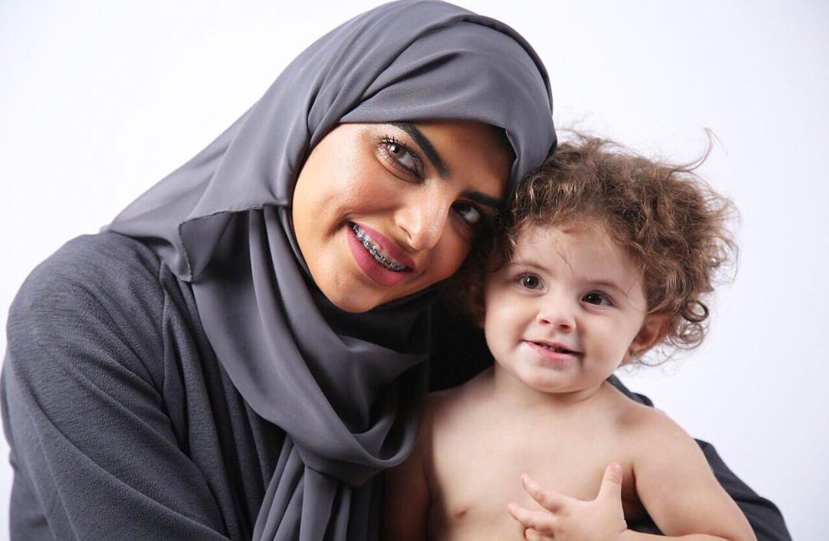 Noouuff_Q's tweet photo. حببب عظييم قد الدنيا لها والله❤️❤️❤️😩😍
@sarah_wad3ani1 https://t.co/zOh9c9iuBh