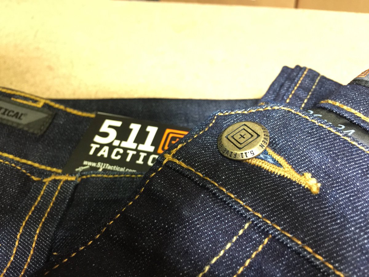TEGearCenter's tweet photo. ENFIN ARRIVÉ !! 👖Et le Jeans seras Bleu 🤣 Nouveauté présenté dans nos Videos du @nssfshotshow @511Tactical @TEGearCenter #AlwaysBeReady https://t.co/AXqDik8Y8X