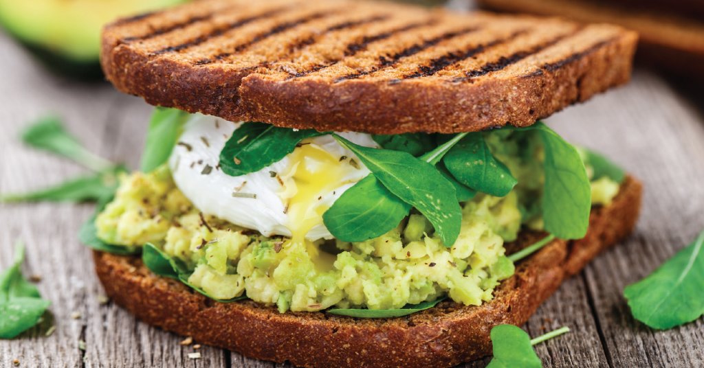 WebMD's tweet photo. Eggs pack your lunch with 6 grams of protein each, while an avocado helps fend off hunger the rest of the afternoon. https://t.co/wA0FqelbYg https://t.co/TffLhkeHxG
