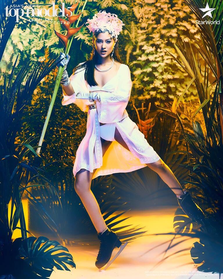 huintermelon's tweet image. YESS GURL