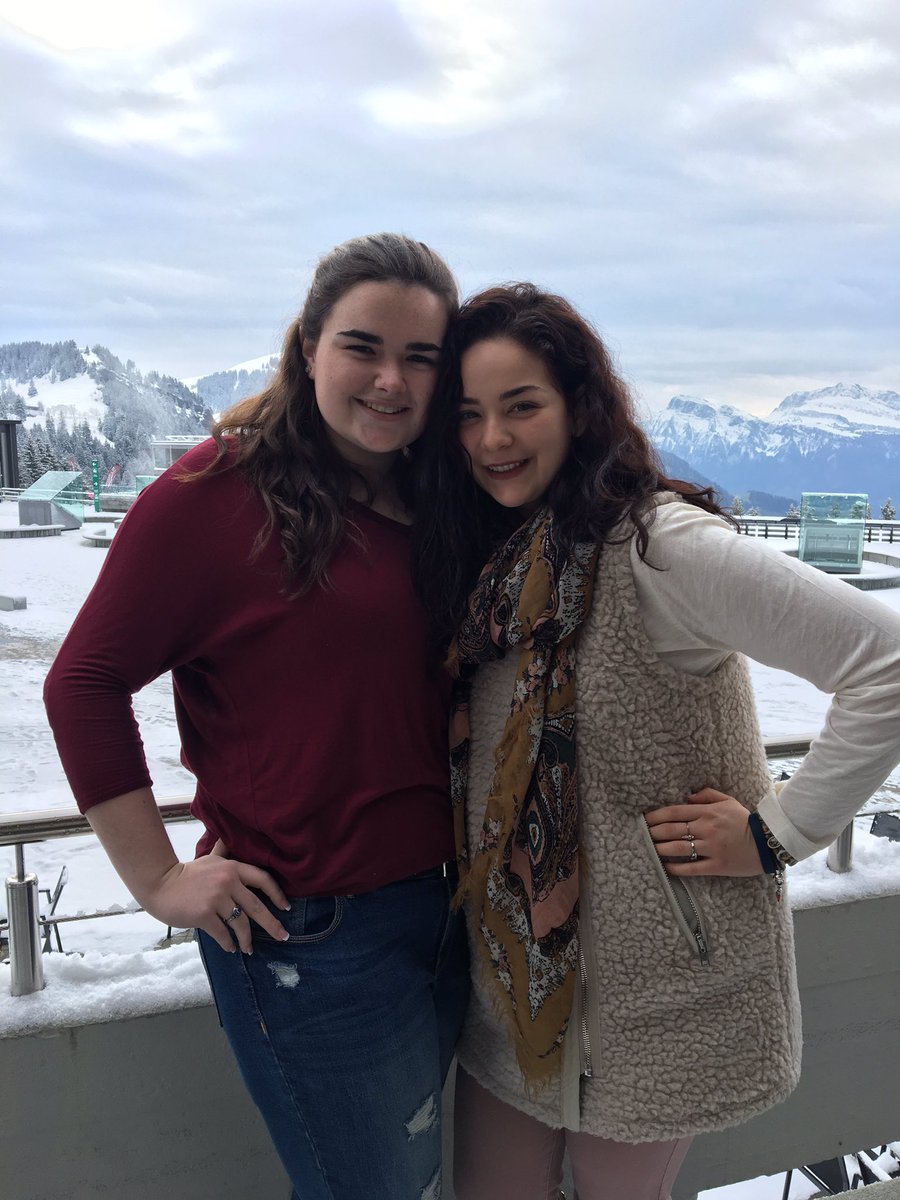 MaddieRose2122's tweet photo. @bellaleuzzi WHOA HAPPY LATE BDAY I hope you enjoyed some nice gnocchi in 15 minutes and hopefully no Swiss people flipped you off😽😍💝 #wuzzy https://t.co/DR6tUItTzl