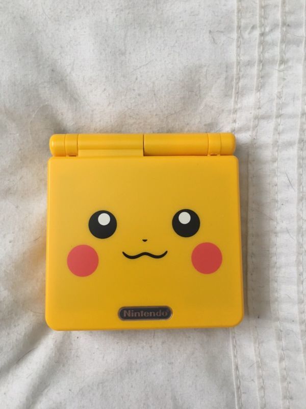 VGDealsRetroUK's tweet image. #Nintendo #Gameboy Advance Sp Pokémon #Pikachu Edition With 7 Games #retrogaming #ebay 🔥🔗deal.vg/AwUdRBt
