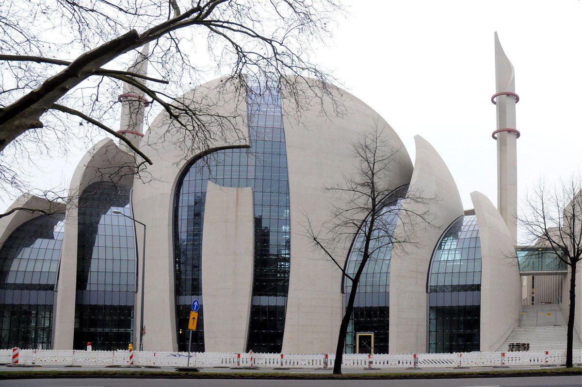 VVanMar's tweet photo. the new cologne central mosque in germany looks absolutely beautiful to me. https://t.co/WbYwUx5EcC