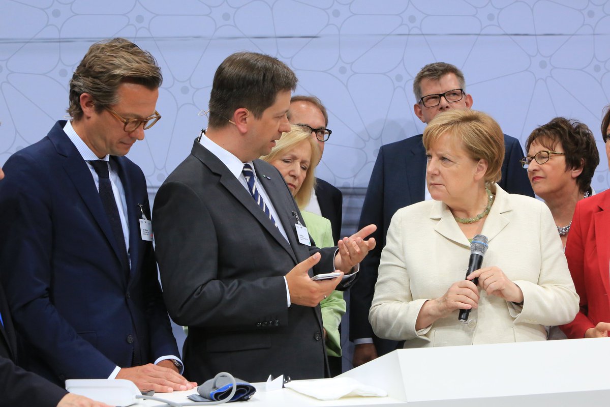 ThomasPLaur's tweet photo. SAP CFO Luka Mucic explains the possibilities offered by digitization in #healthcare to Ms. Angela Merkel at #itgipfel. @SAPHealth https://t.co/LSuvq7nHjq