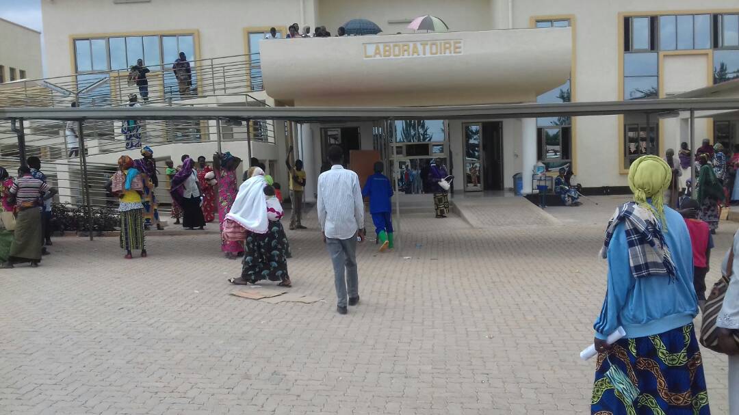 RDF-ArmyWeek2017 on Twitter: "Nyanza district: #ArmyWeek2017 still ongoing with hundreds flocking to referral hospital for free treatment of various illnesses… https://t.co/4mJeivGRiS"