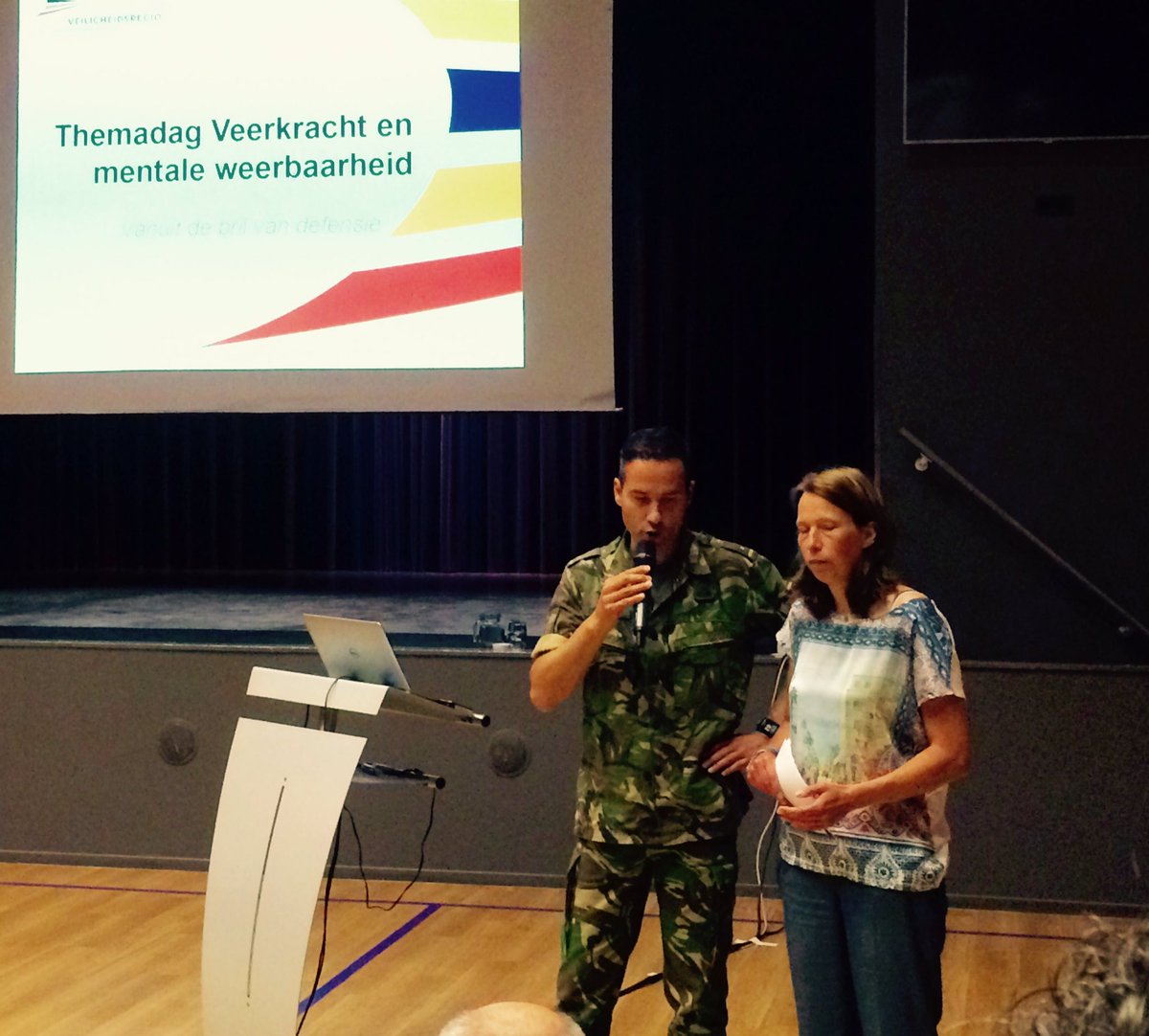 HeLoek_'s tweet photo. Themadag veerkracht en weerbaarheid van #vrmwb en #defensie Bijzonder interessant en aangrijpend. https://t.co/gYbHgCGJLI