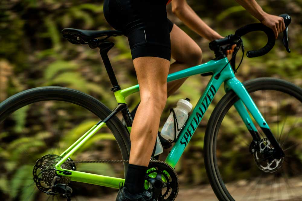 Specialized_UK's tweet photo. From urban pavement to jerky gravel, the new Diverge is seriously fast and shockingly fun. #specializeddiverge https://t.co/gi1y9BTEup