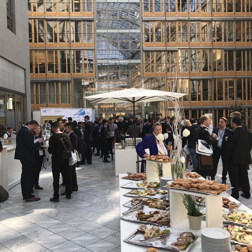 MartinDionn34's tweet photo. International Young Entrepreneurs unite in #Berlin #Germany for the @G20_YEA to talk digitalisation! It's a start 🍁🇩🇪✨ https://t.co/wvYpp3knjL