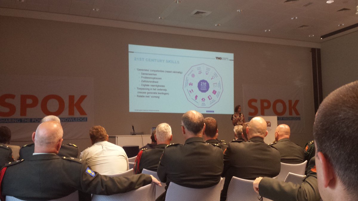skjidn's tweet photo. Ook weer op dag 3 van #SPOK2017 21st century skills. https://t.co/6e7GuZJbcT