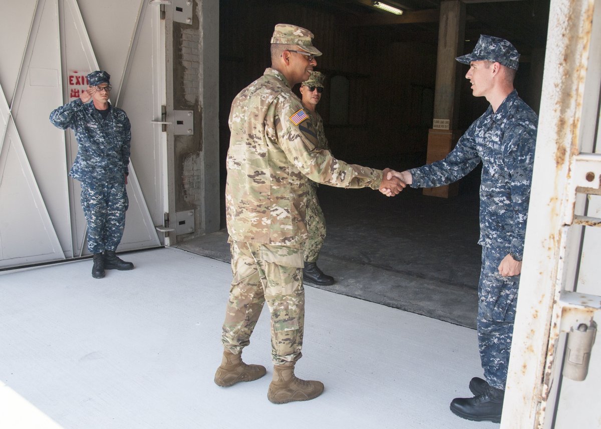 Gen. Brooks makes a stop at #CFAS as he tours #UNCR installations in #japan