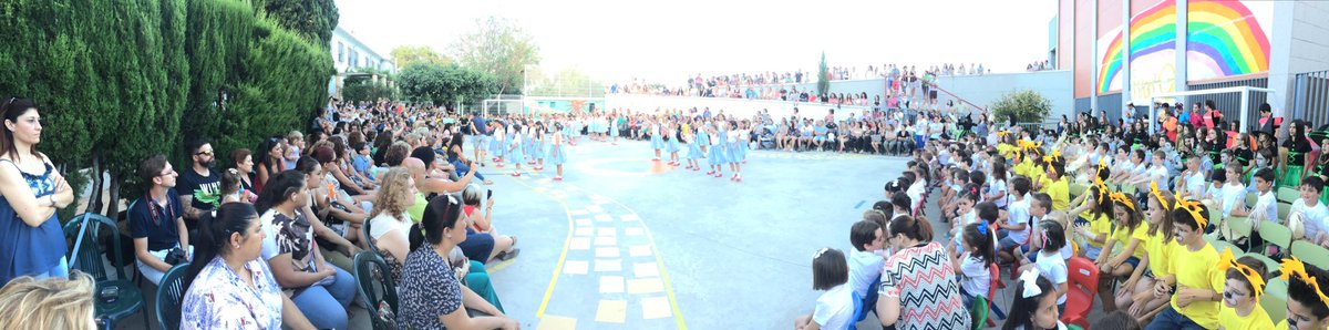 samarucscsf's tweet photo. Festival fin de curso 16-17
" EL MAGO DE OZ" 🙂🙂🙂🙂 https://t.co/YcUeFT3cHF