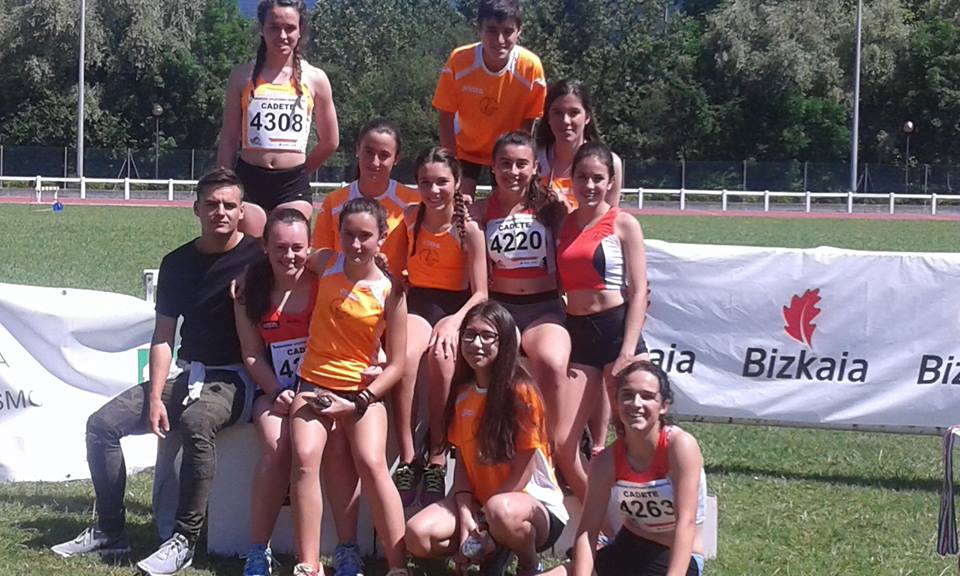 GizBermeo's tweet photo. #Bermeo​ko #Taraska #Atletismo taldeak emaitza onak lortu dauz Durangon jokatutako Kadeteen Bizkaiko Txapelketan! ► https://t.co/KnlQ3Ddnda https://t.co/tHSJzSqA7e