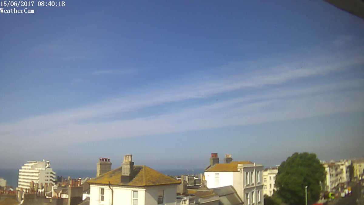 LimitedWeather's tweet photo. 24.1°C, Wnd: S, 1 mph av, 2 mph gst, Hdty: 60%, Rn (hr) 0.0 mm, Psr: 1016 hPa, rising slowly #Brighton https://t.co/88rFUJcT7R