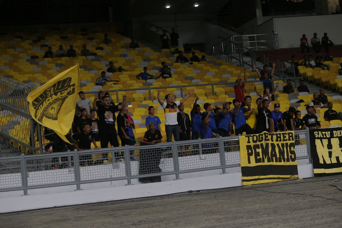 FcPemanis's tweet photo. Penghargaan & terima kasih diucapkan kepada semua penyokong & penonton yang mengenali kami.
#RoadToSNBJ
#SatuDenyutNadi
#TogetherPemanis https://t.co/6k32aUfIUu
