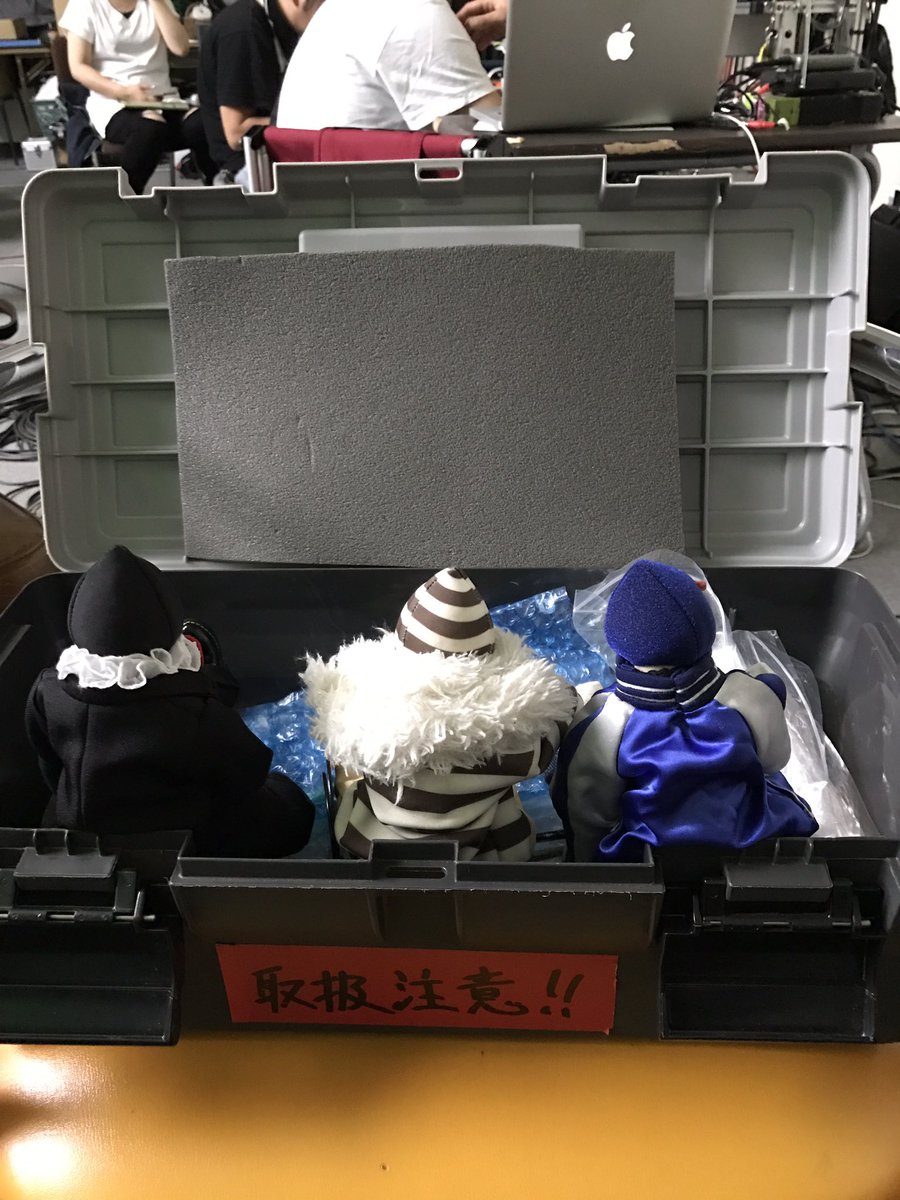 koshokurobot's tweet photo. え？キミら？😃 #孤食ロボット #ntv https://t.co/4XoX4vod7m