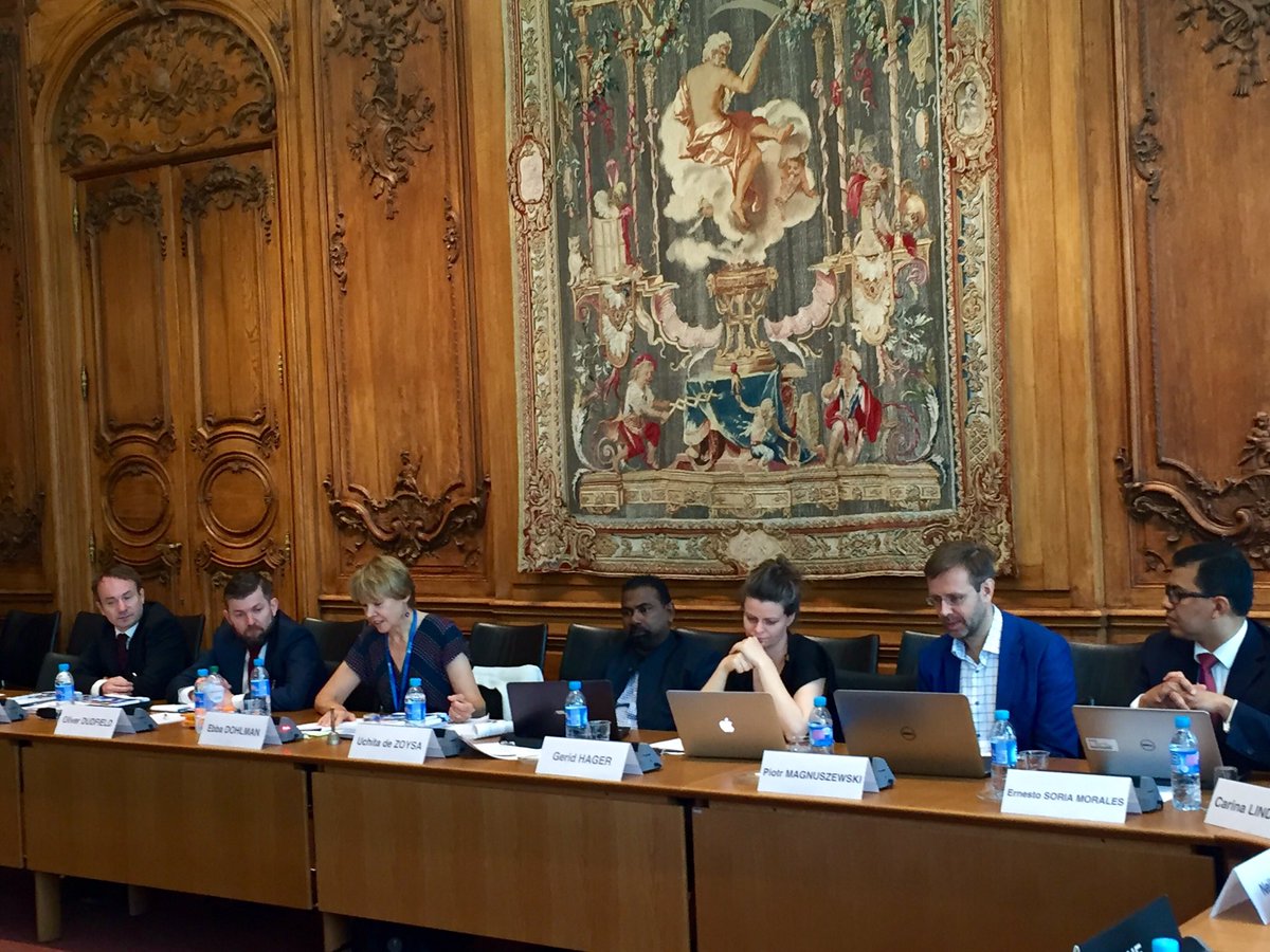 OECD_PCSD's tweet photo. National Focal Points for Policy Coherence meet @OECD to discuss challenges in implementing & monitoring the #SDGs #Target17 https://t.co/9g7LfjndrF