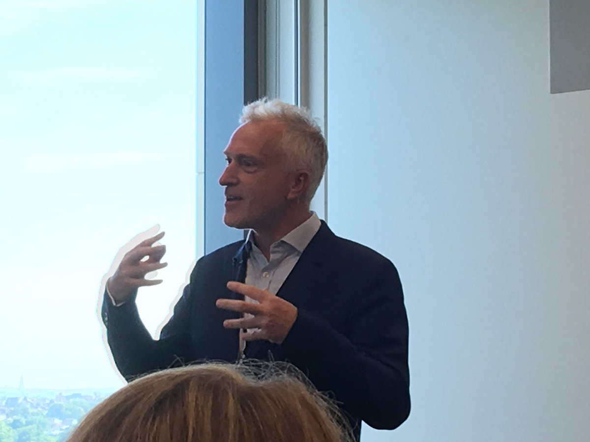 simonbracewell's tweet photo. @Grey101 speaking @HavasPeople #talentbites. Great start #genZ https://t.co/Y4R5NzgA3h