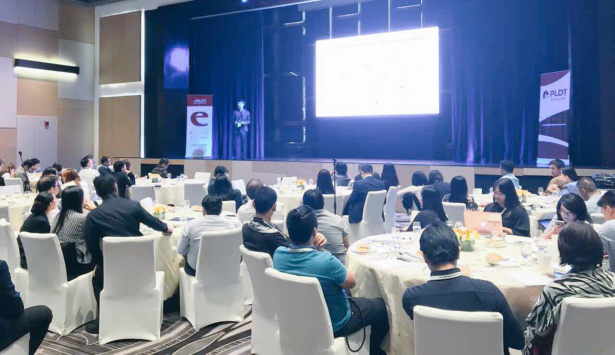 PLDTEnterprise's tweet photo. ZTE Phils Chief Technical Officer, Walle Wu, on next generation infrastructure at the Retail Breakout Session #PHDigicon2017 #EXRedefined https://t.co/zbJxN0fqFN
