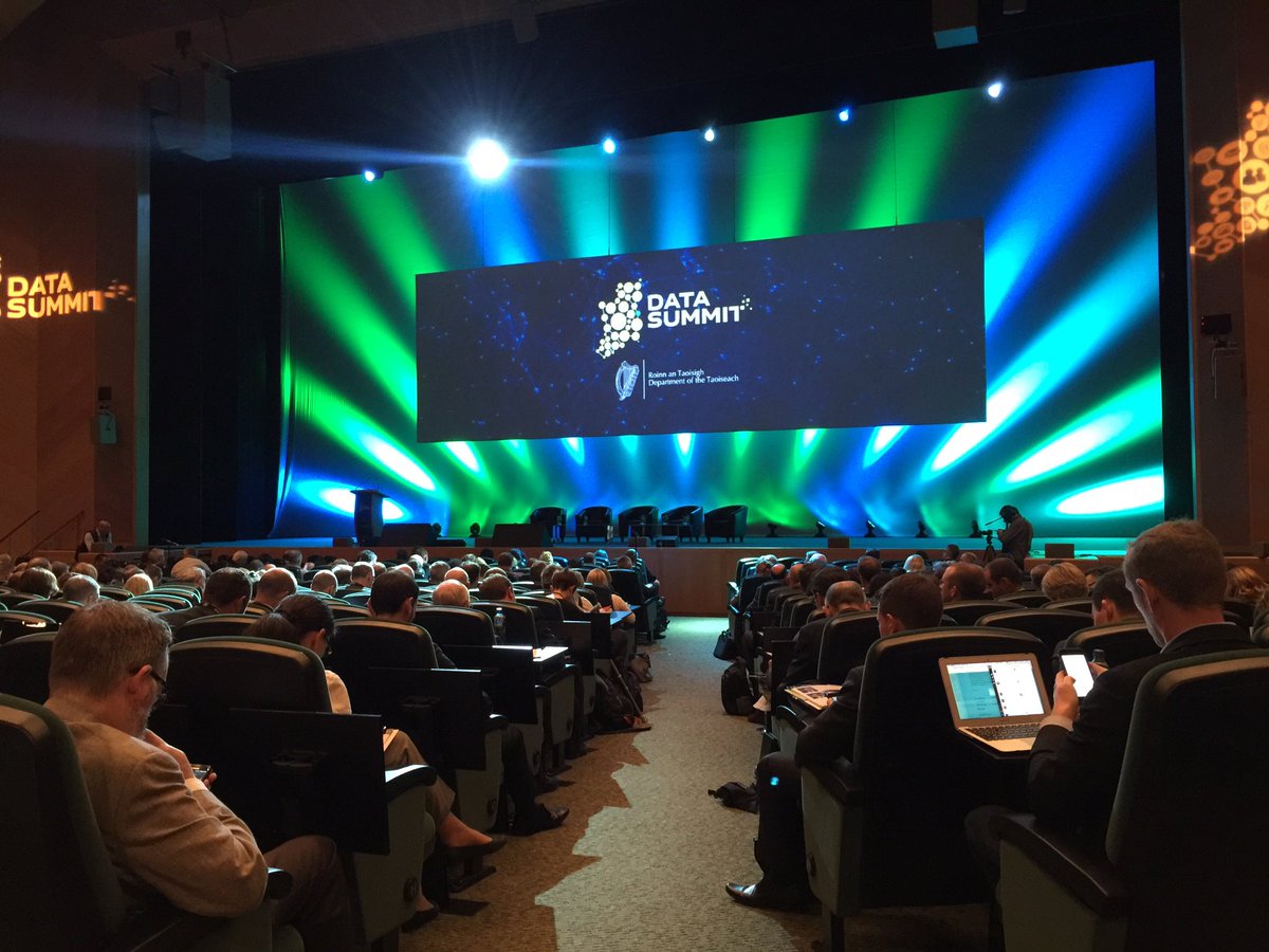 schultzemelling's tweet image. Excitedly awaiting the opening of the #DublinDataSummit and the keynote of Irland's new Taoiseach.