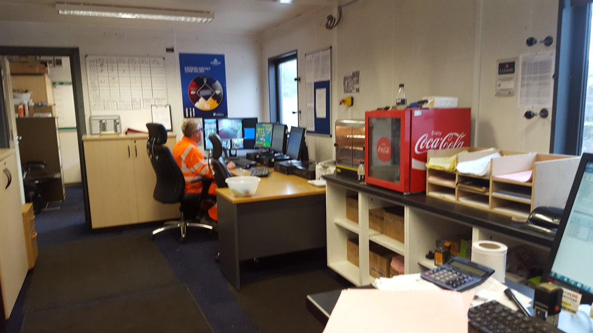 IanDallas123's tweet photo. @express_asphalt Redditch improving its weighbridge image. Well   done the Redditch Team https://t.co/ZA3HYA3SVJ