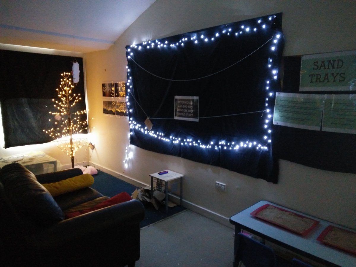 WirralYFC's tweet photo. Just waiting for the children to arrive for another day of prayer activities @SUNWEngland https://t.co/U68cSeyiGH