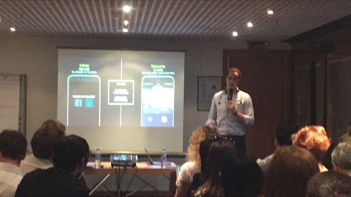 Sphere [Prix du Maire de Paris <a href="/ConcoursLepine/">Concours Lépine</a>] application intelligente de mise en relation des invités d’un événement par chat #Demoday