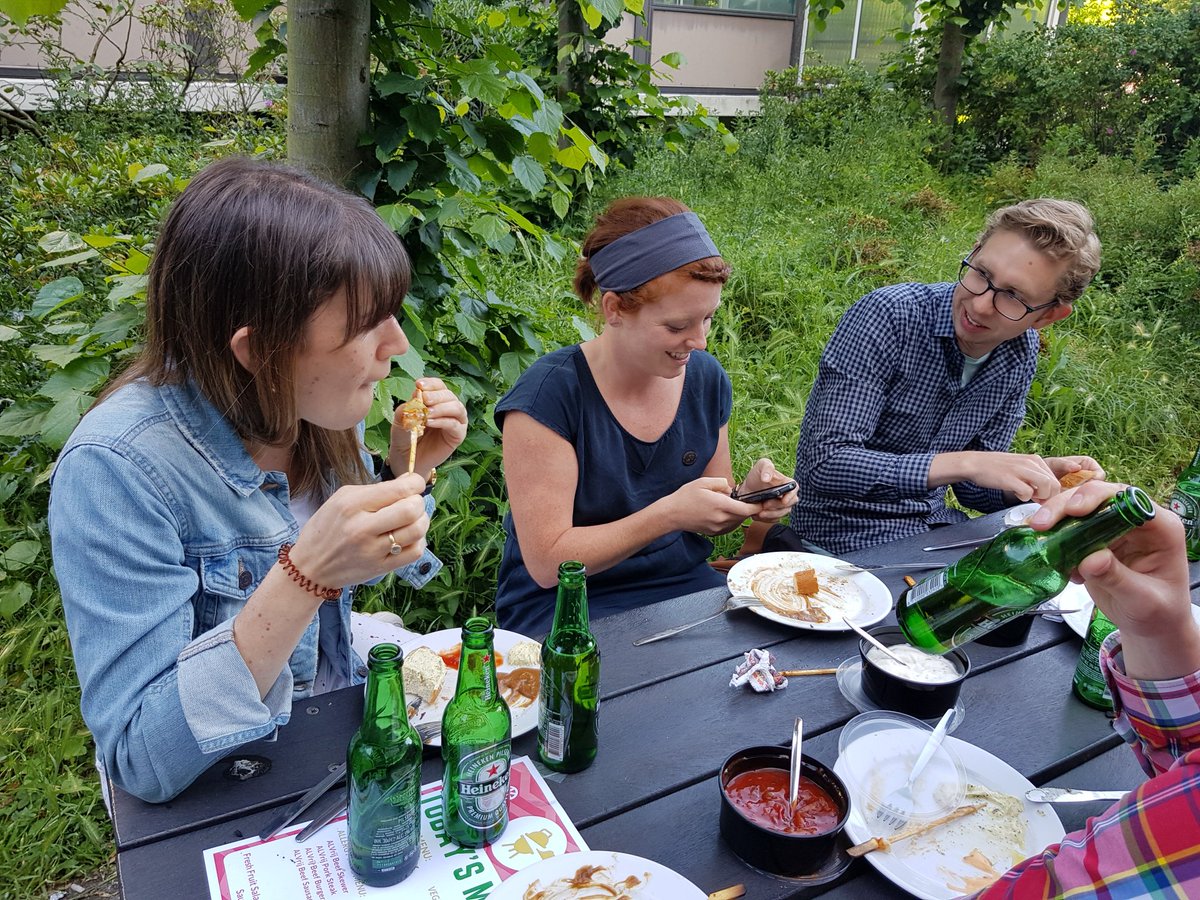 ABRI_VU's tweet photo. Our annual ABRI Summer BBQ was a great success - thank you to all who came to celebrate the end of the academic year with us! #summerbbq https://t.co/vTo8gNU5RM