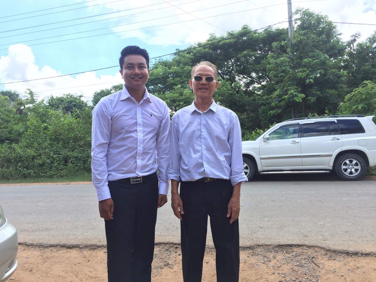 With Former Minister!!!!

Gotting more knowledge from him!!!