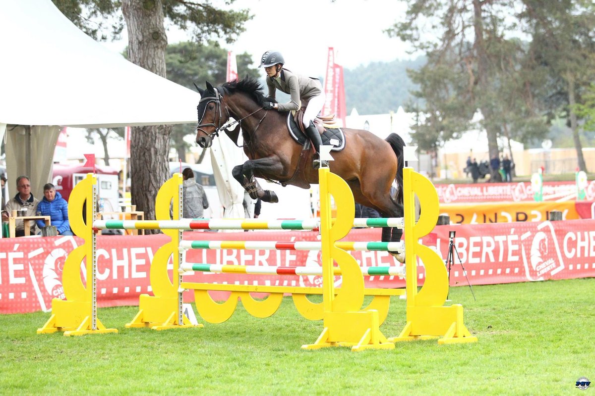 Meyersellesxchantilly 2017! Bravo à Marine Basquin et Uturn sélectionnés par Philippe Rozier ! Affaire à suivre ...