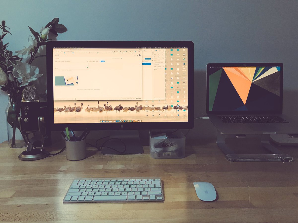 philippehong's tweet photo. Finally cleaned up my desk, so much more motivating to work now 💪 #creativeissue https://t.co/bzzZzAOPbR