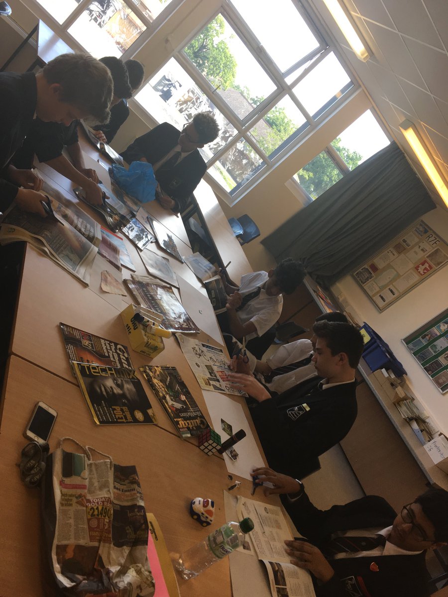 English_FHS's tweet photo. It's getting 'Graphic' already in the Y9 Creative Writing Workshop! Graphic Script writing session is underway. #mylifemystories #fhs https://t.co/Gdn2XcD8rg